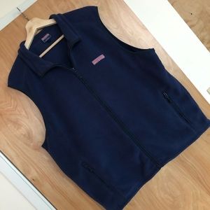 🐋 Navy blue Vineyard Vines vest